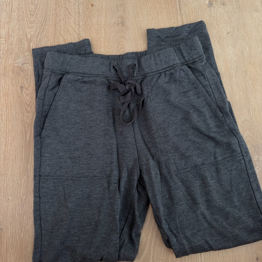 Lou & Grey Heather Charcoal Knit Joggers